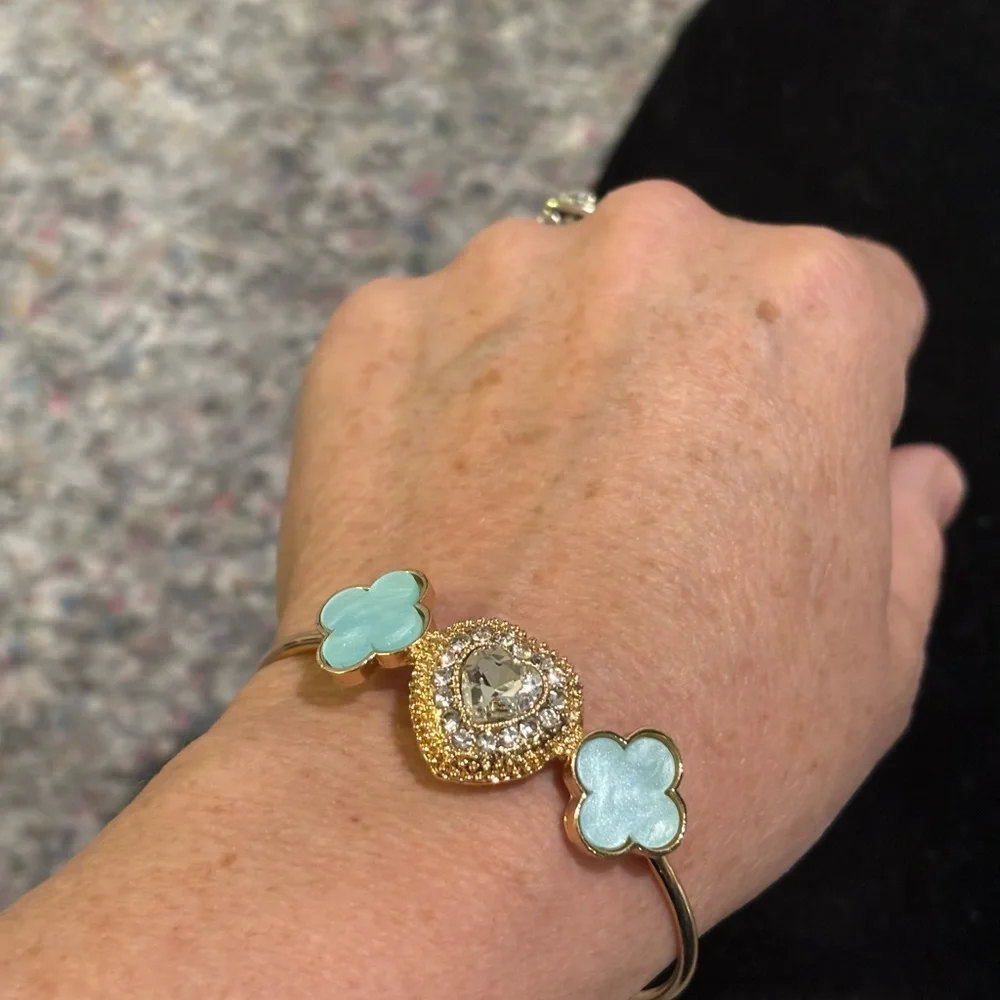Teal and rhinestone bangle bracelet adjustable, gold tone new - Picture 4 of 4